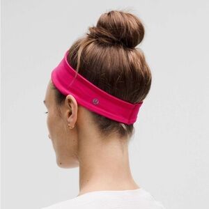 Lululemon Womens Luxtreme Training Headband Thin Sonic Pink Grippy Athletic